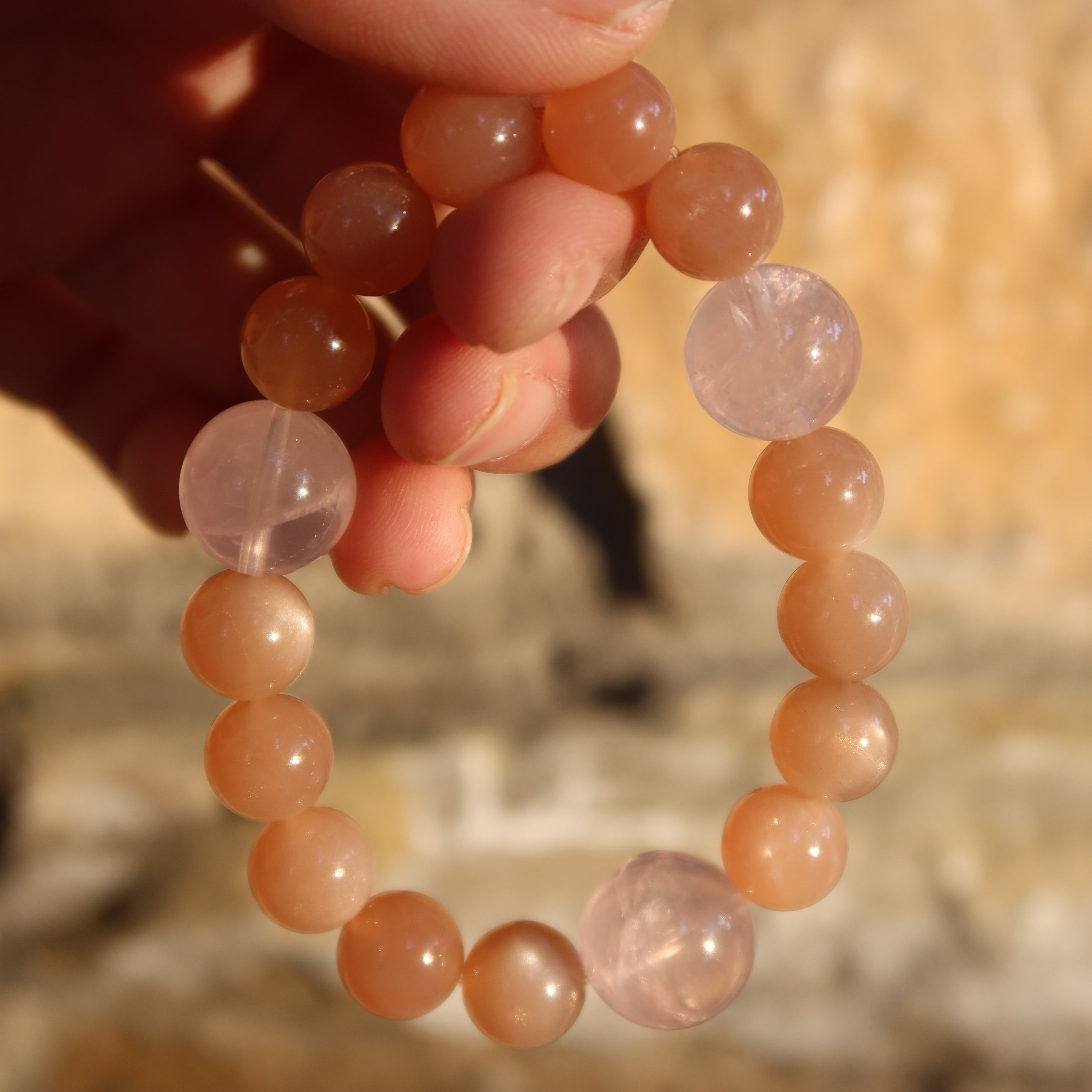 Moon Embrace（ムーン・エンブレイス）｜オレンジムーンストーン × ローズクォーツ